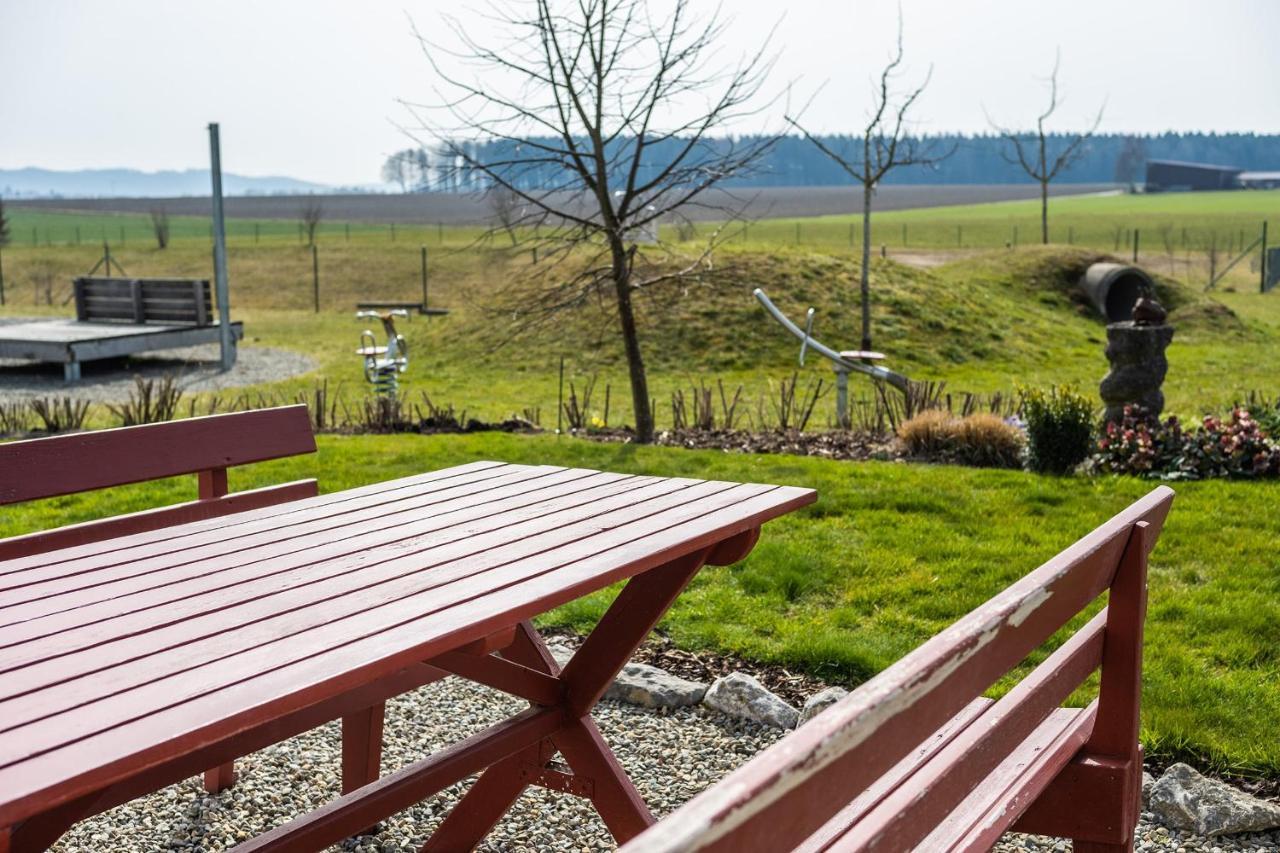 Ruhige Ferienwohnung Mit Panoramablick Ingoldingen Esterno foto